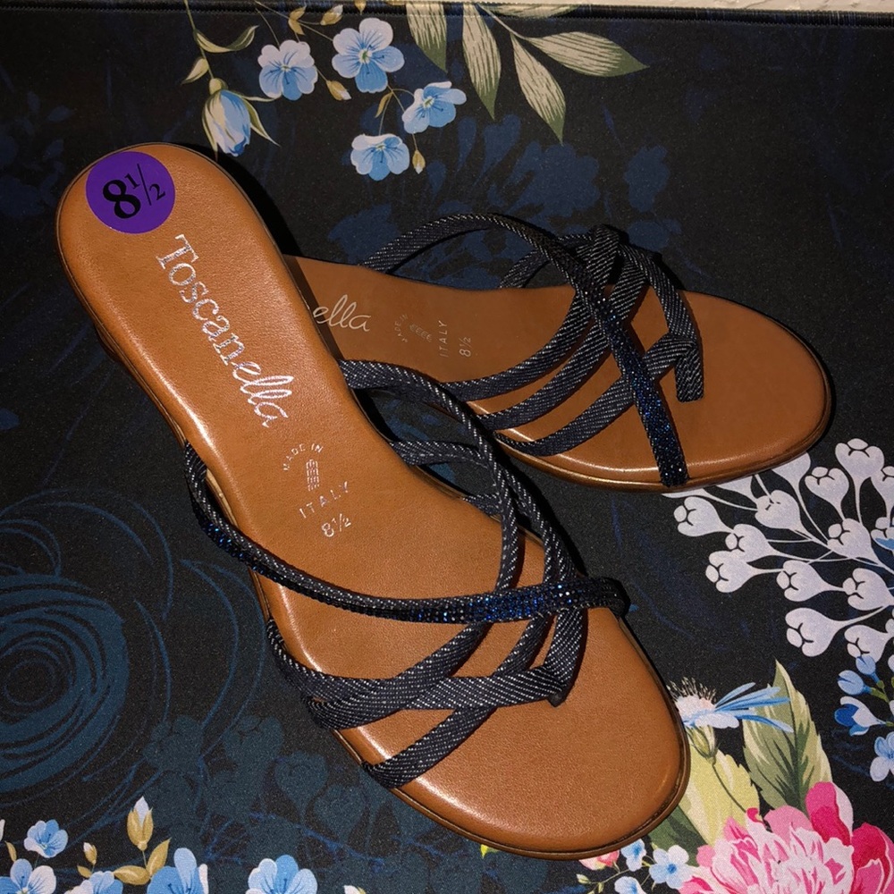 Toscanella  Sandle